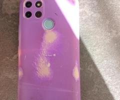 продаю телефон срочно